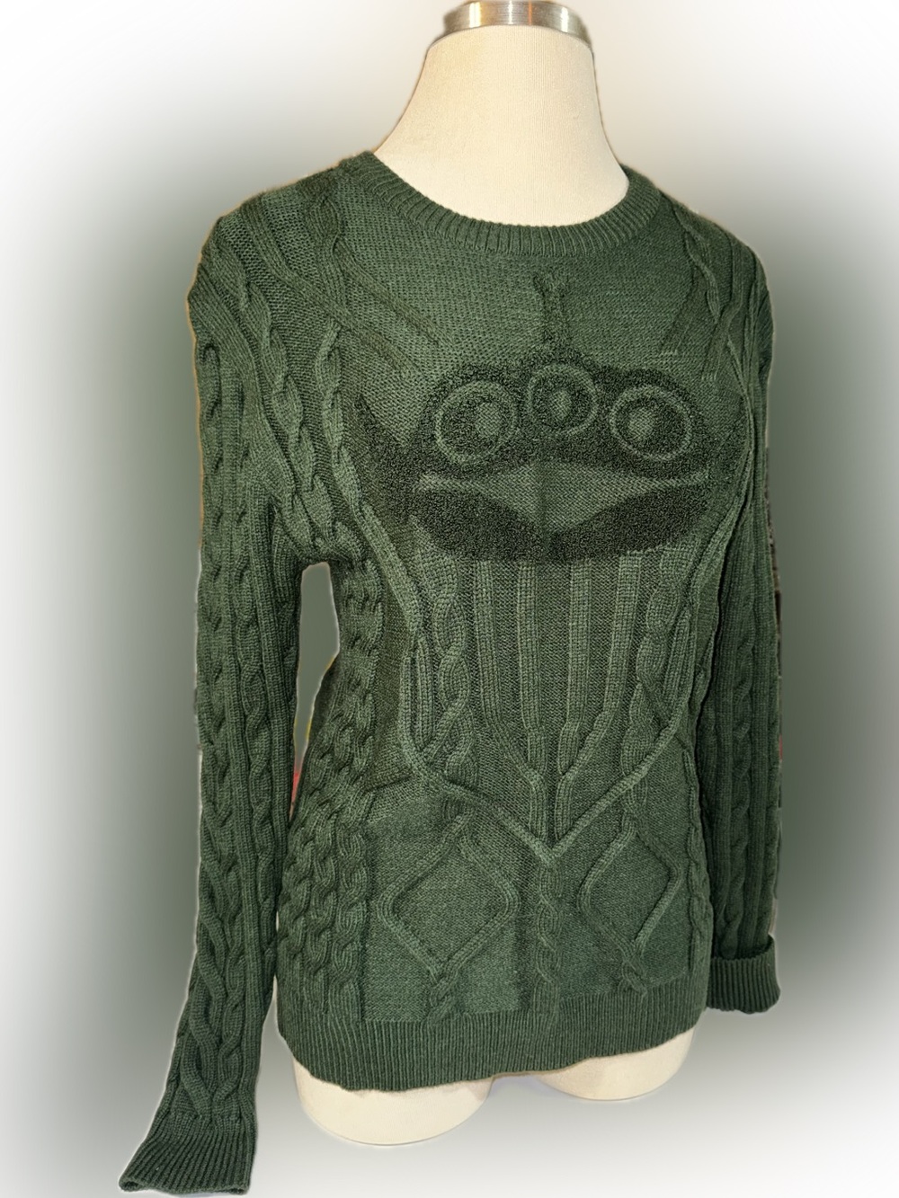 Disney/Pixar Women’s Green Cable Knit Toy Story Alien Sweater size Large